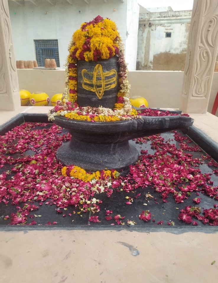 Shivling Sthapana